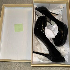 Michael Kors Glossy Black Heels